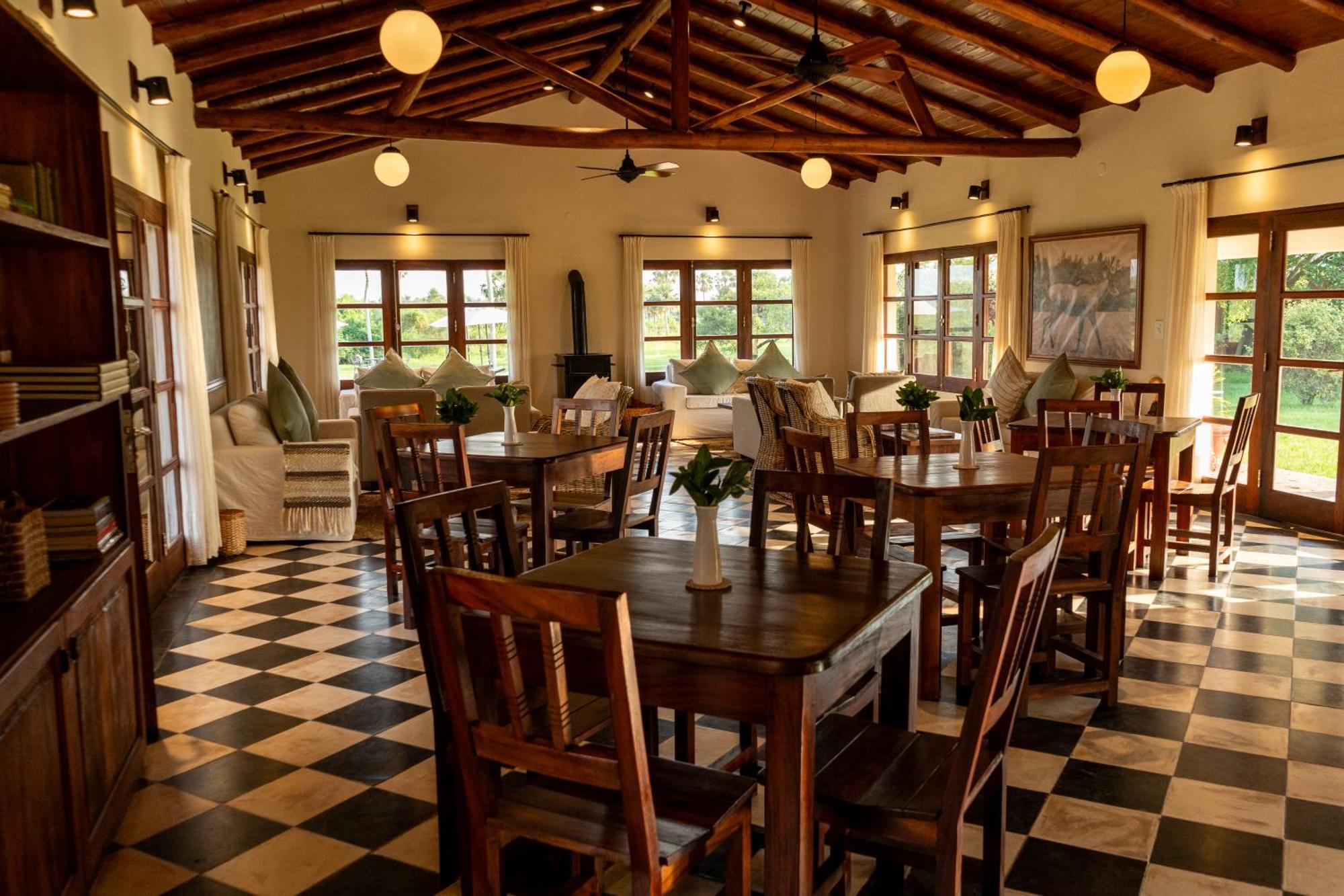 Estancia Iberá Colonia Carlos Pellegrini  Exterior foto
