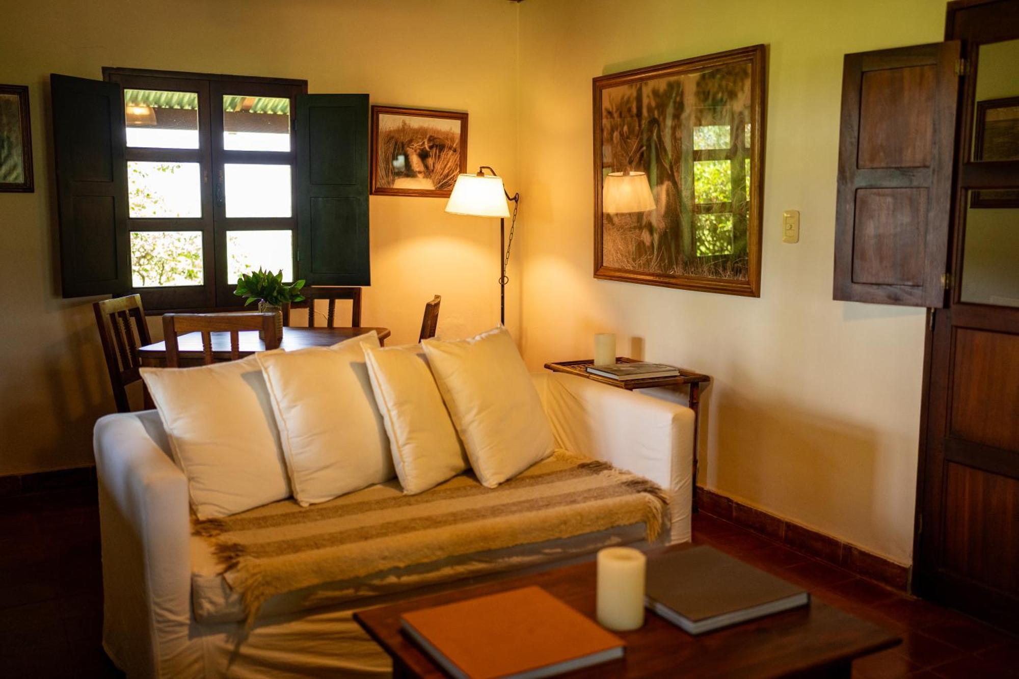 Estancia Iberá Colonia Carlos Pellegrini  Exterior foto