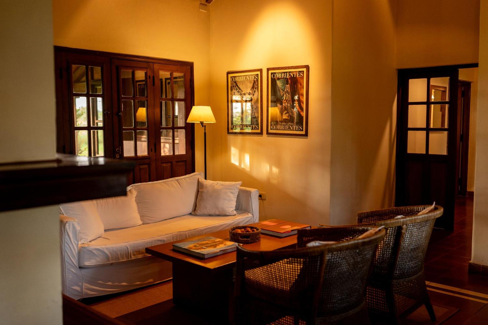 Estancia Iberá Colonia Carlos Pellegrini  Exterior foto